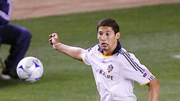 omar-gonzalez.jpg